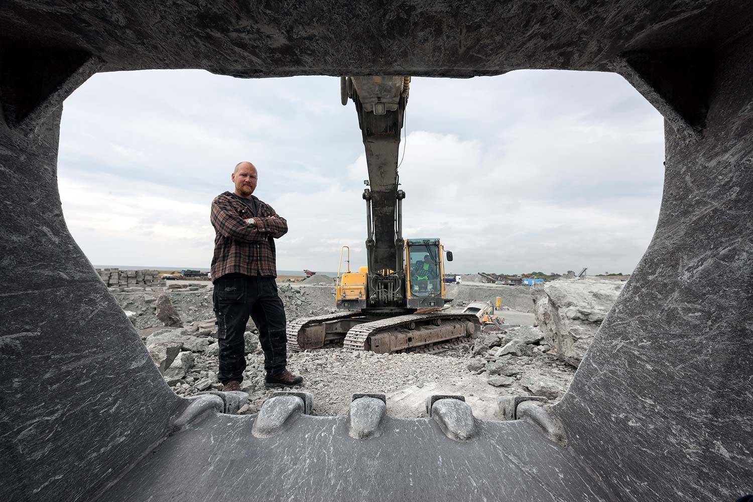 Excavator