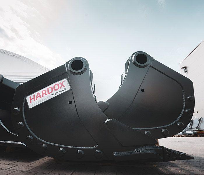 Two black Hardox® In My Body buckets